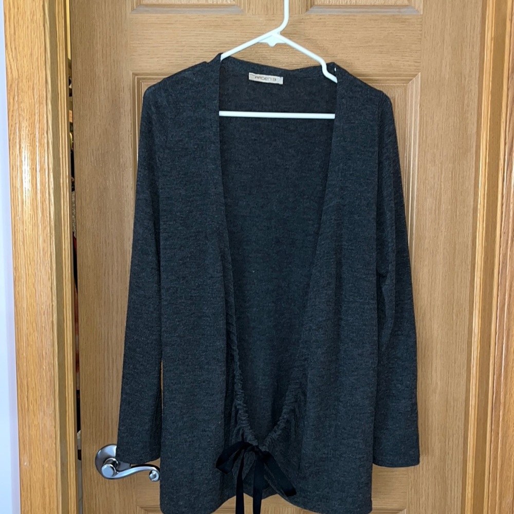 Arden B dark gray tie front sweater size L